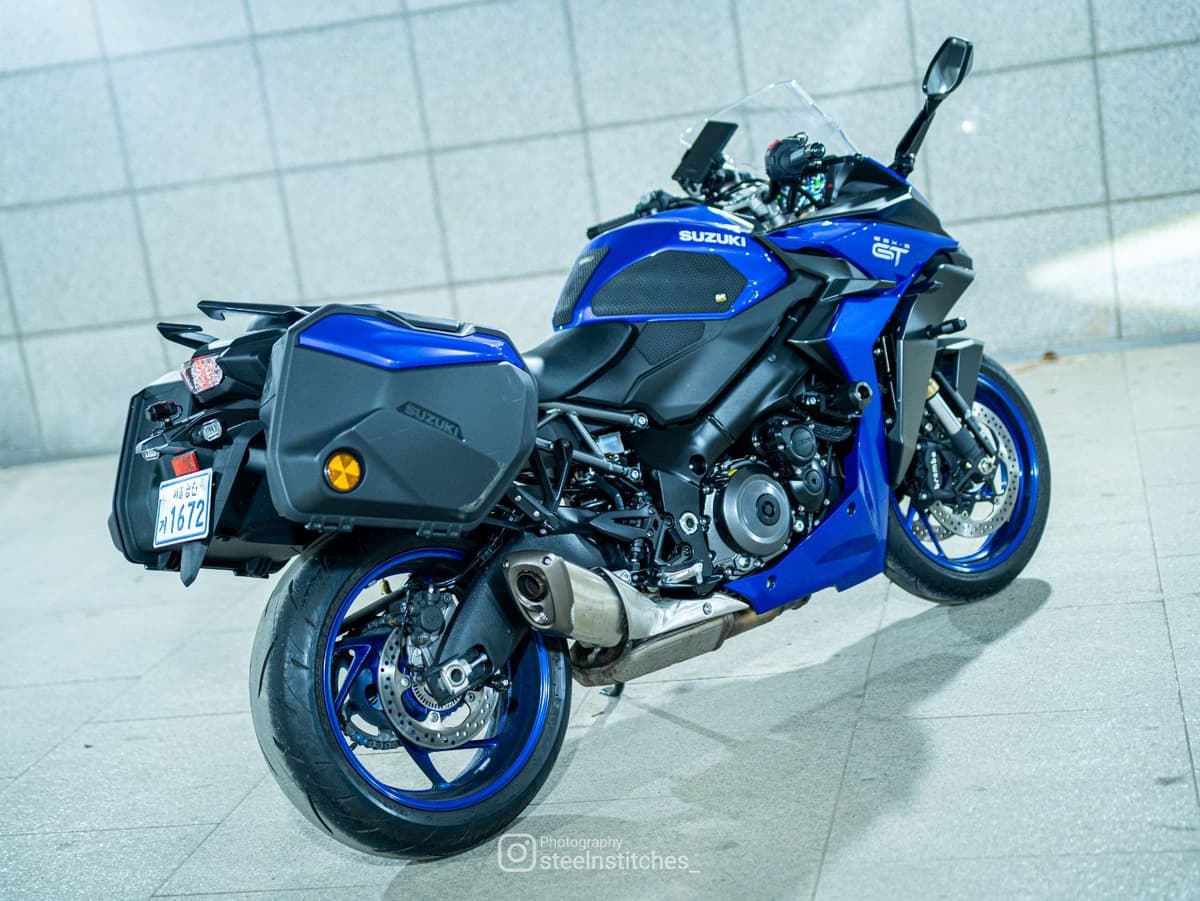 스즈키 GSX S 1000 GT 2