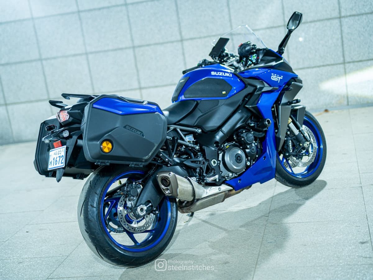 스즈키 GSX S 1000 GT 2