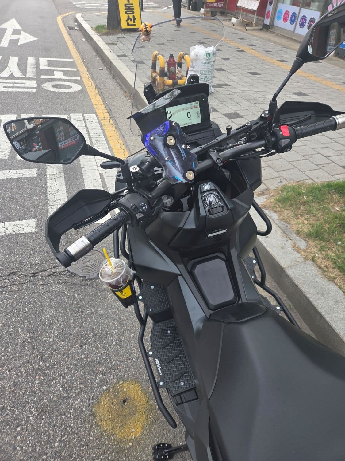 혼다 ADV 350 2