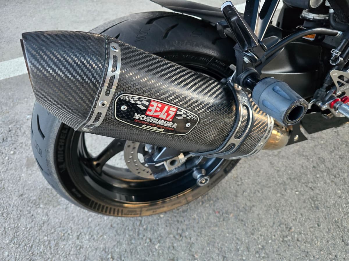 스즈키 GSX R 600 12