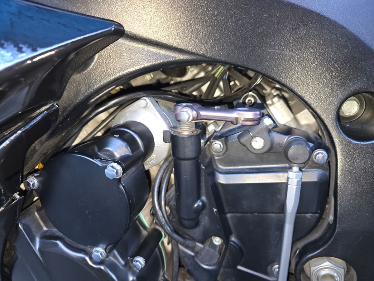 스즈키 GSX R 600 more