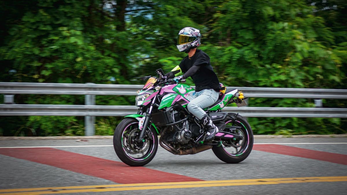 가와사키 Z 650 8