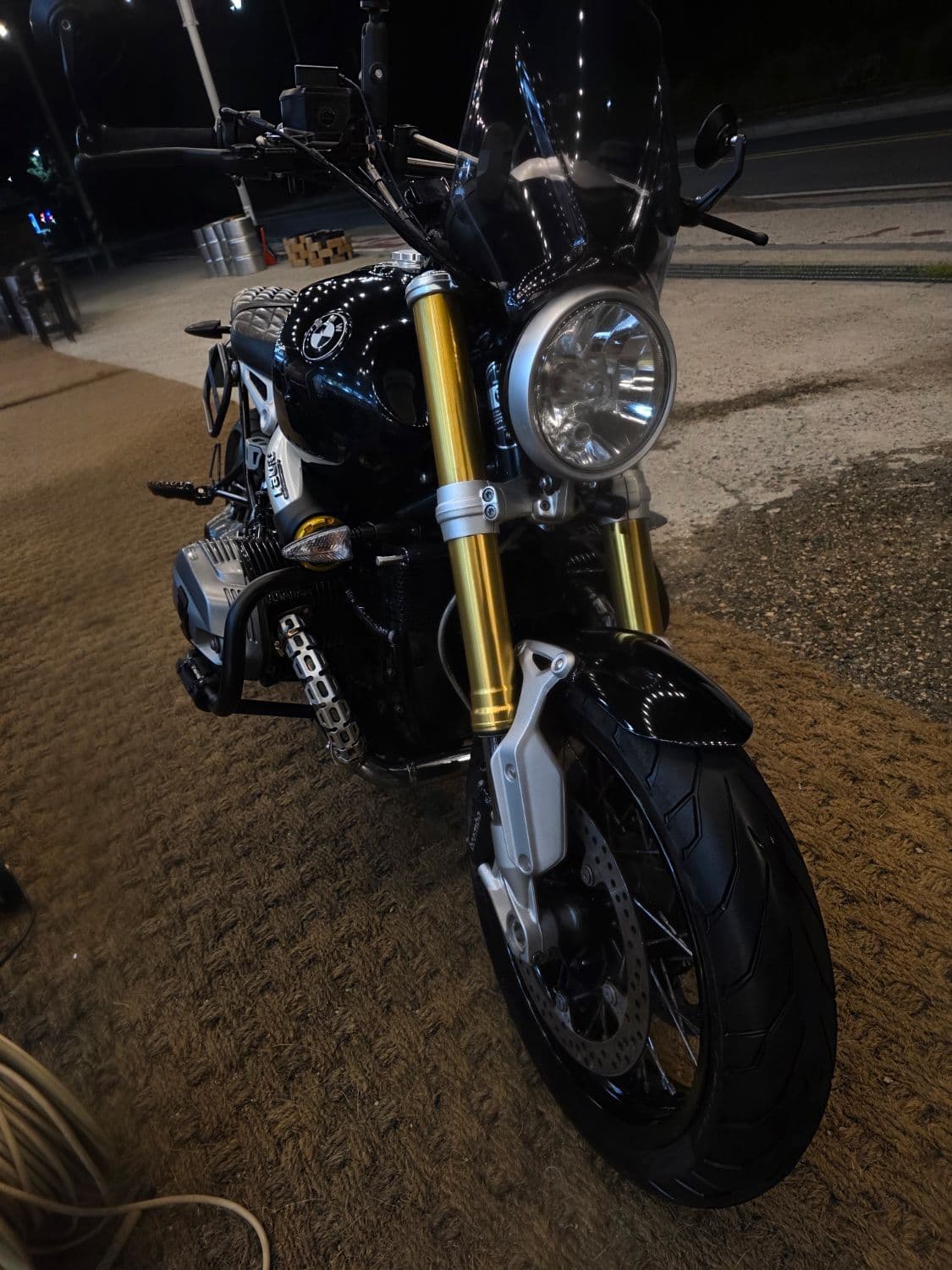 BMW R nine T 3