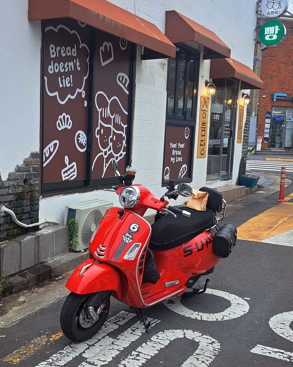 베스파 GTS 125 HPE 1