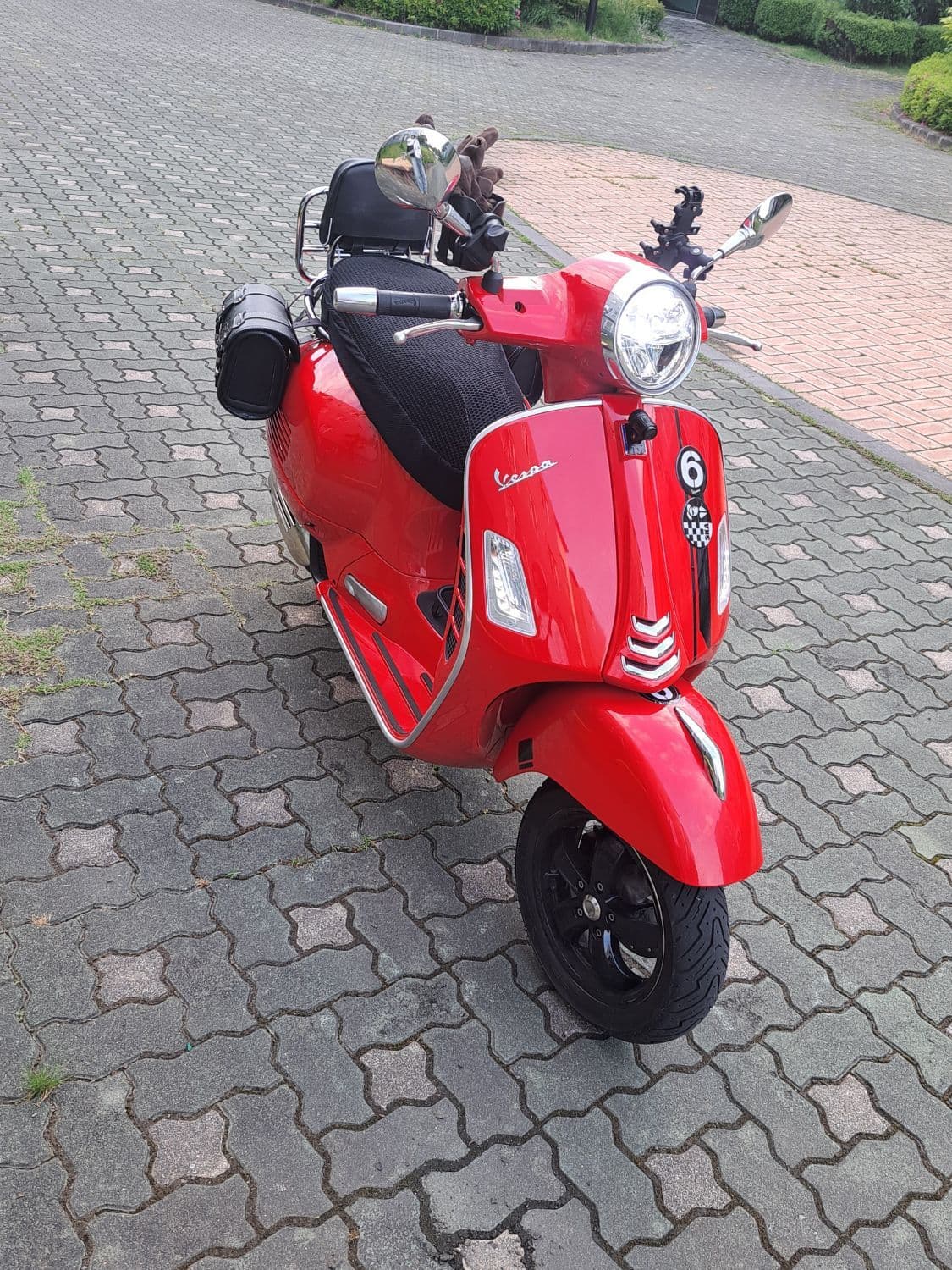 베스파 GTS 125 HPE 4