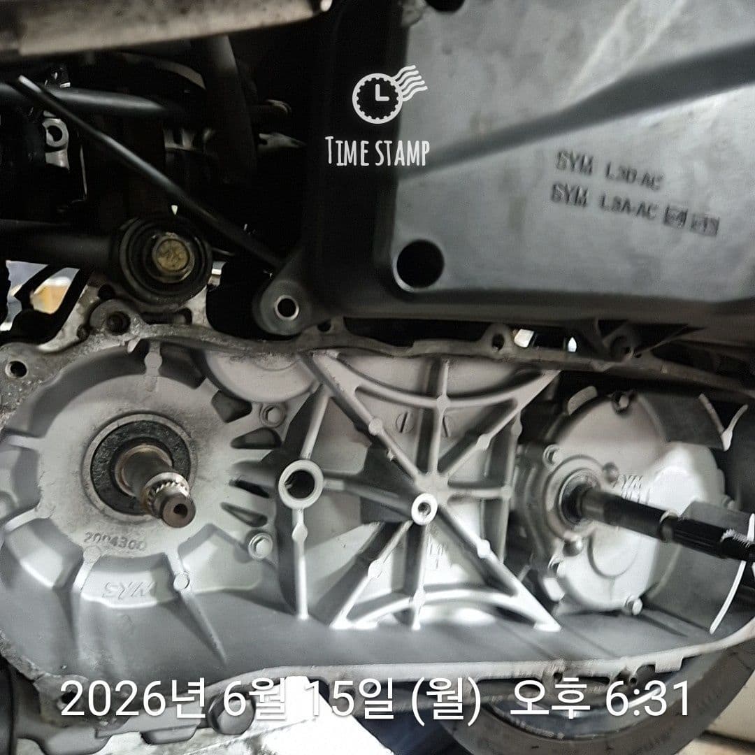SYM 크루심 125 ABS 8
