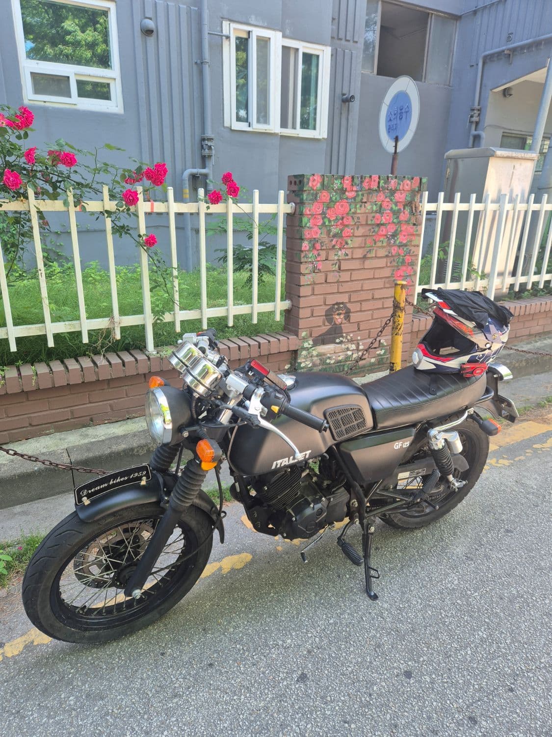 이탈젯 그리폰 125 1