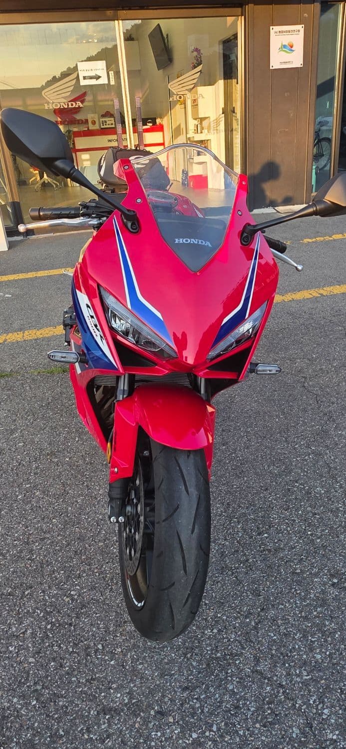 혼다 CBR 650 R E-CLUTCH 8