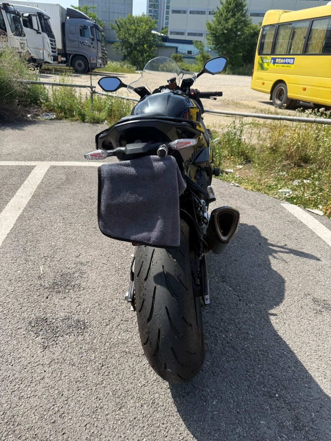 BMW S 1000 RR more