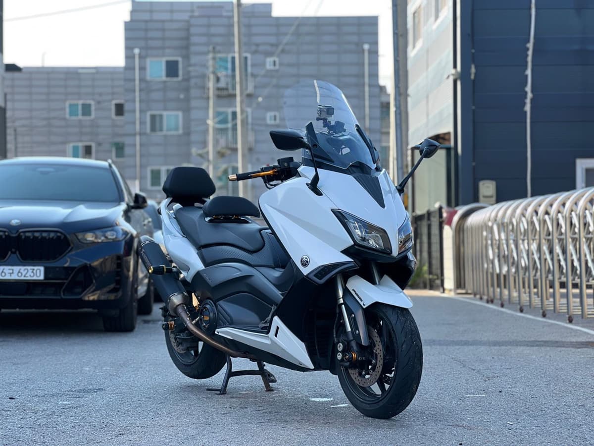 야마하 TMAX 530 7