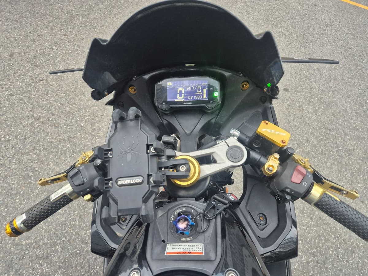 스즈키 GSX R 125 ABS 5