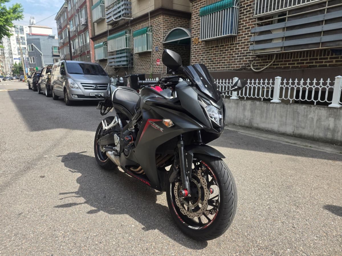 혼다 CBR 650 F 1