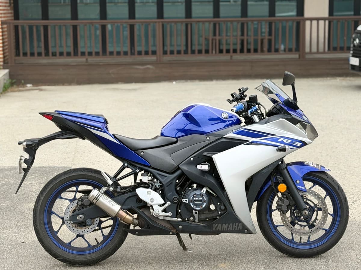 야마하 YZF R3 1
