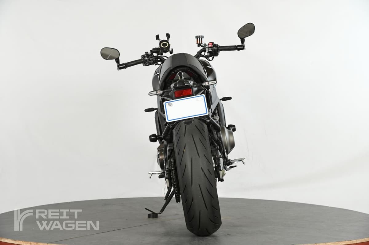 야마하 XSR 900 4