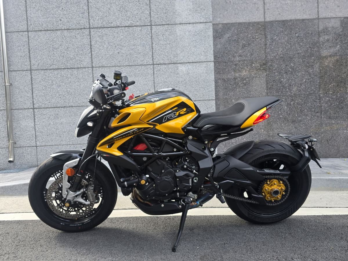 MV아구스타 드랙스터 800 RR 1