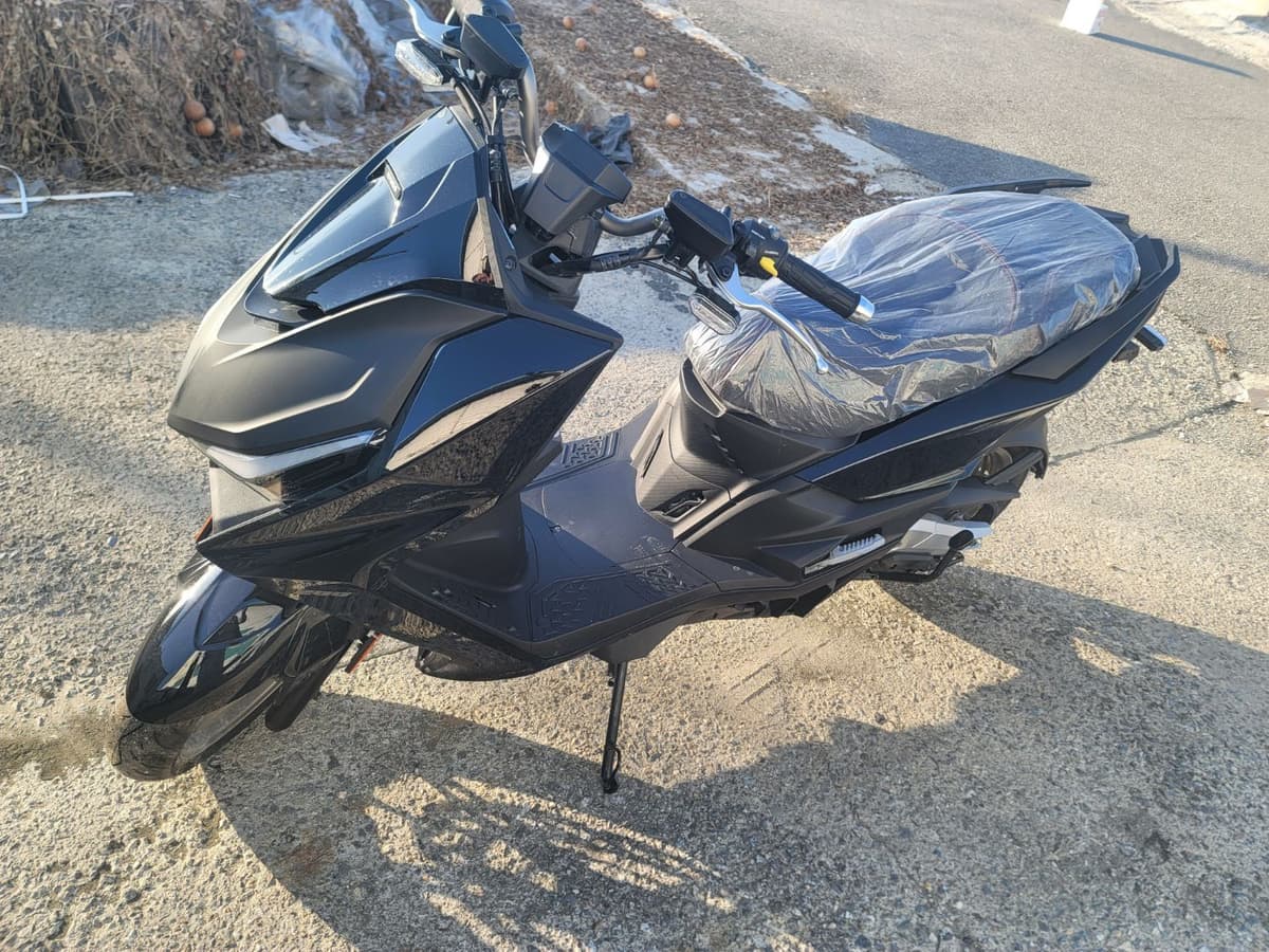 킴코 KRV 200 4