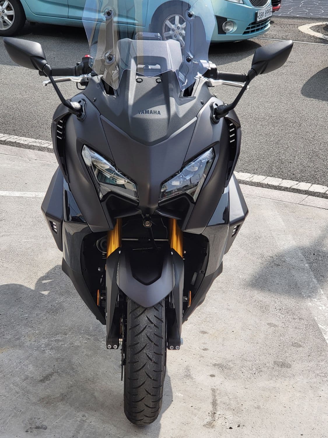 야마하 TMAX 560 1