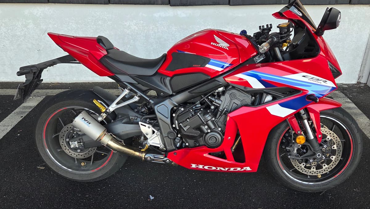 혼다 CBR 650 R E-CLUTCH 2