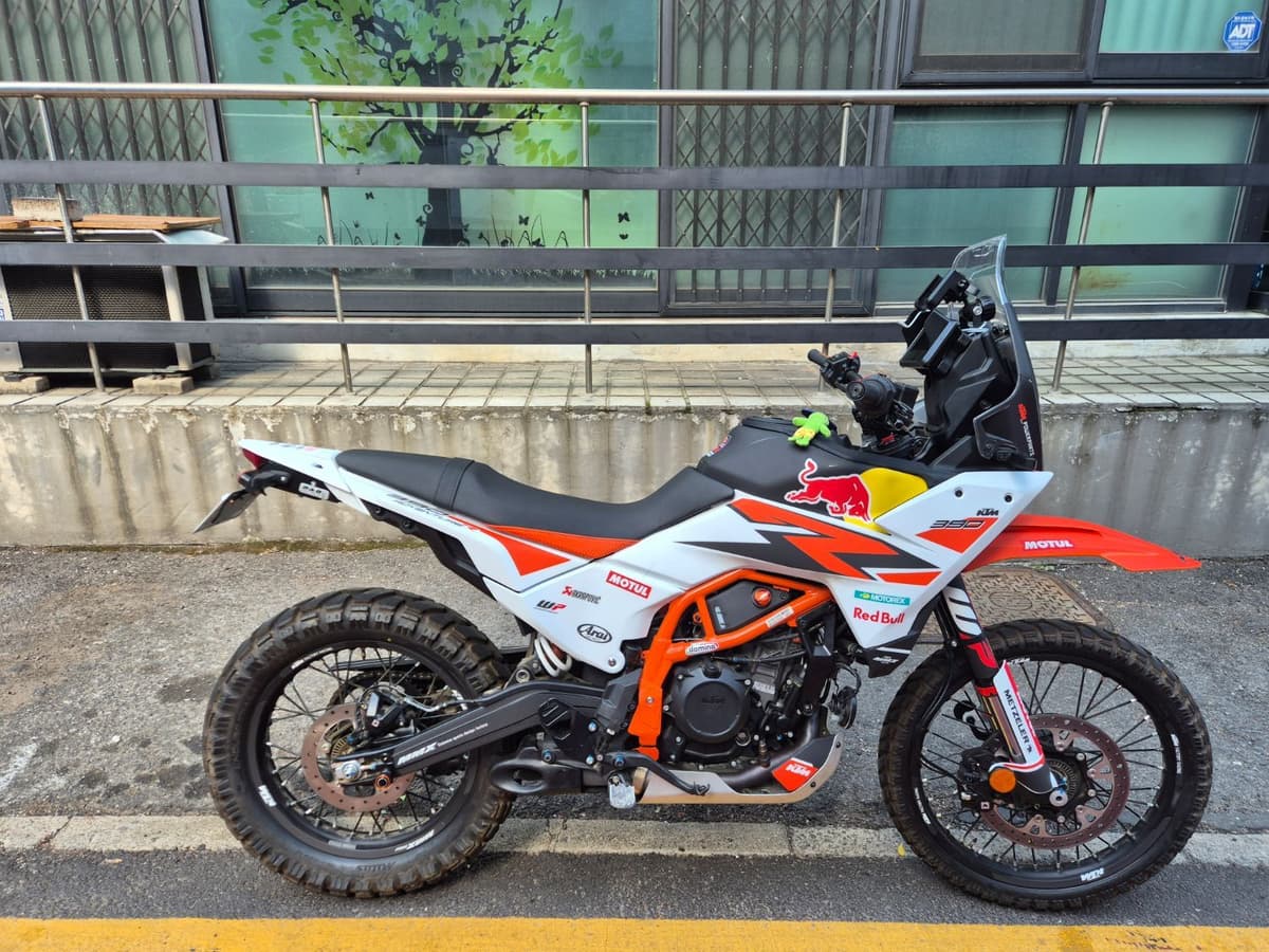 KTM 390 어드벤처 1