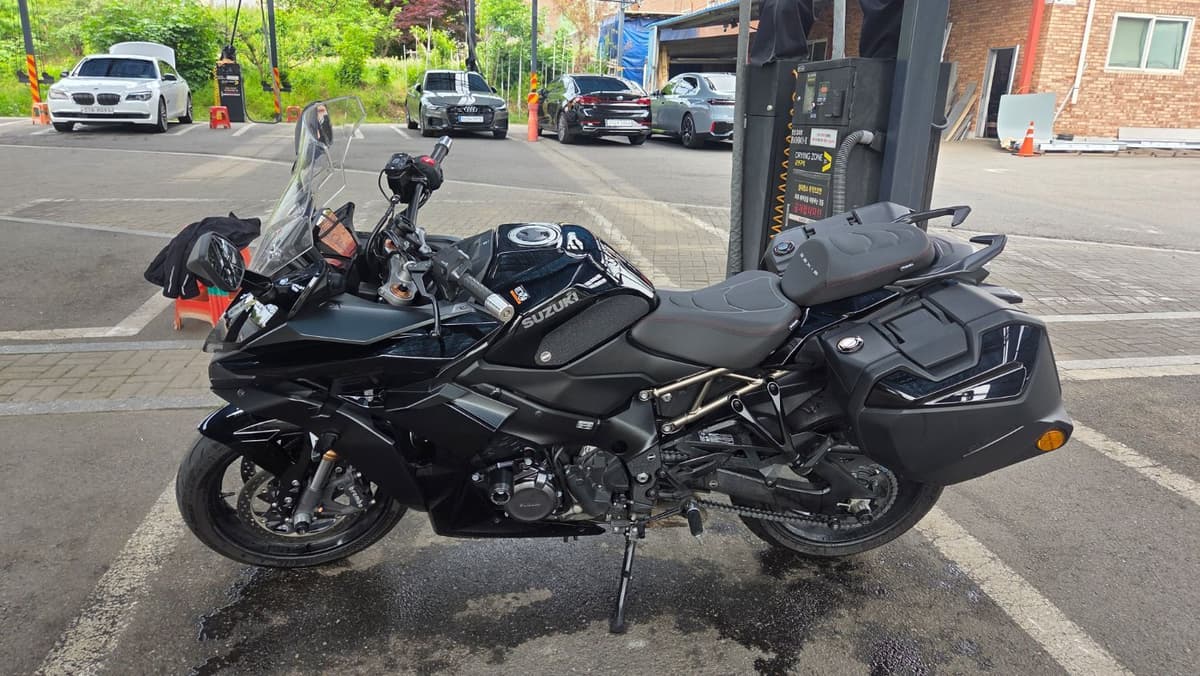 스즈키 GSX S 1000 GT 3