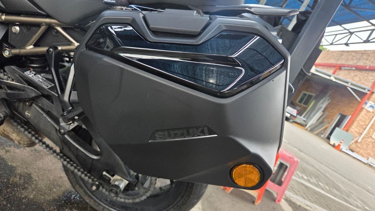 스즈키 GSX S 1000 GT 14