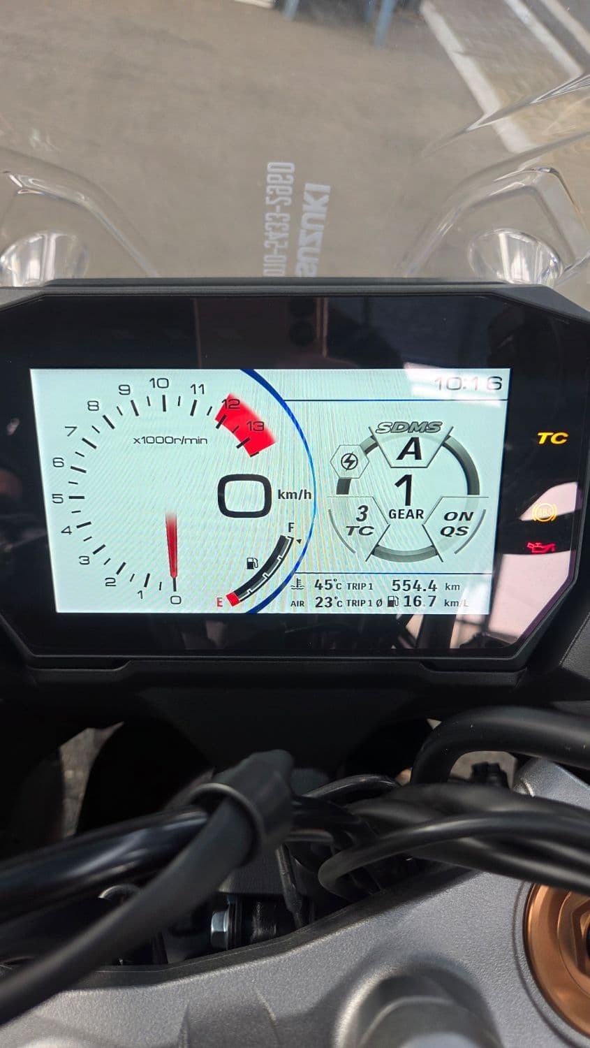 스즈키 GSX S 1000 GT 18