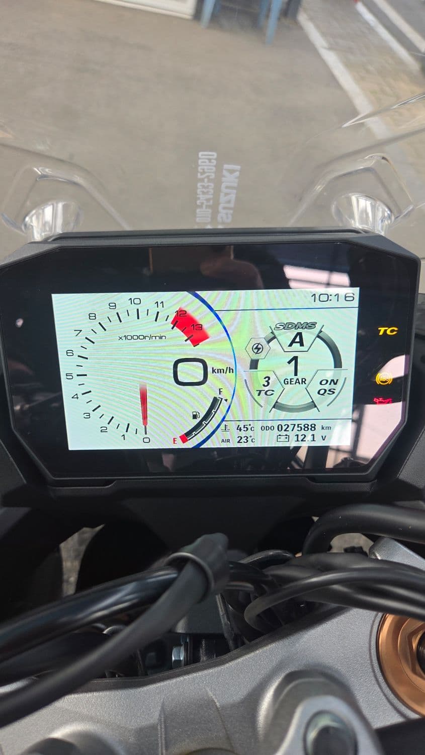 스즈키 GSX S 1000 GT 19