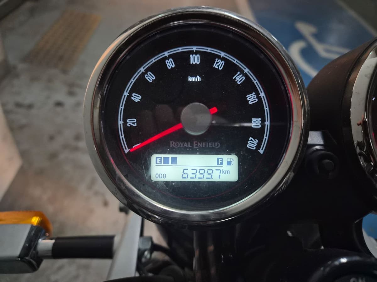 로얄엔필드 인터셉터 650 more