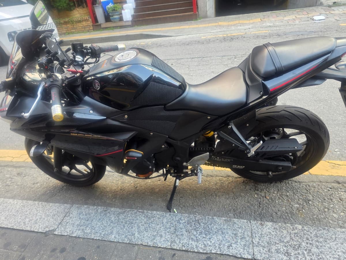 야마하 YZF R3 3