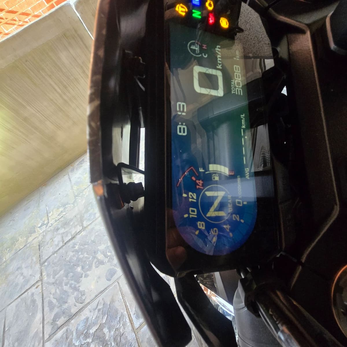 혼다 CB 650 R 10