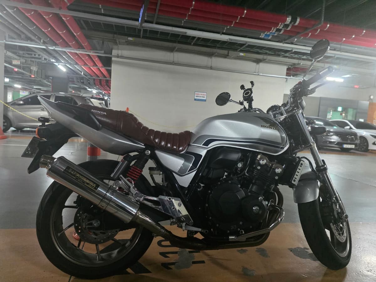 혼다 CB 400 REVO 2