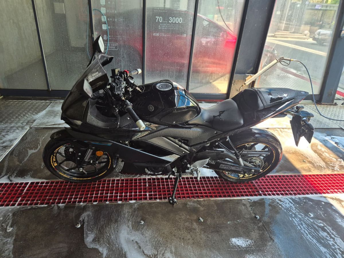 야마하 YZF R3 7