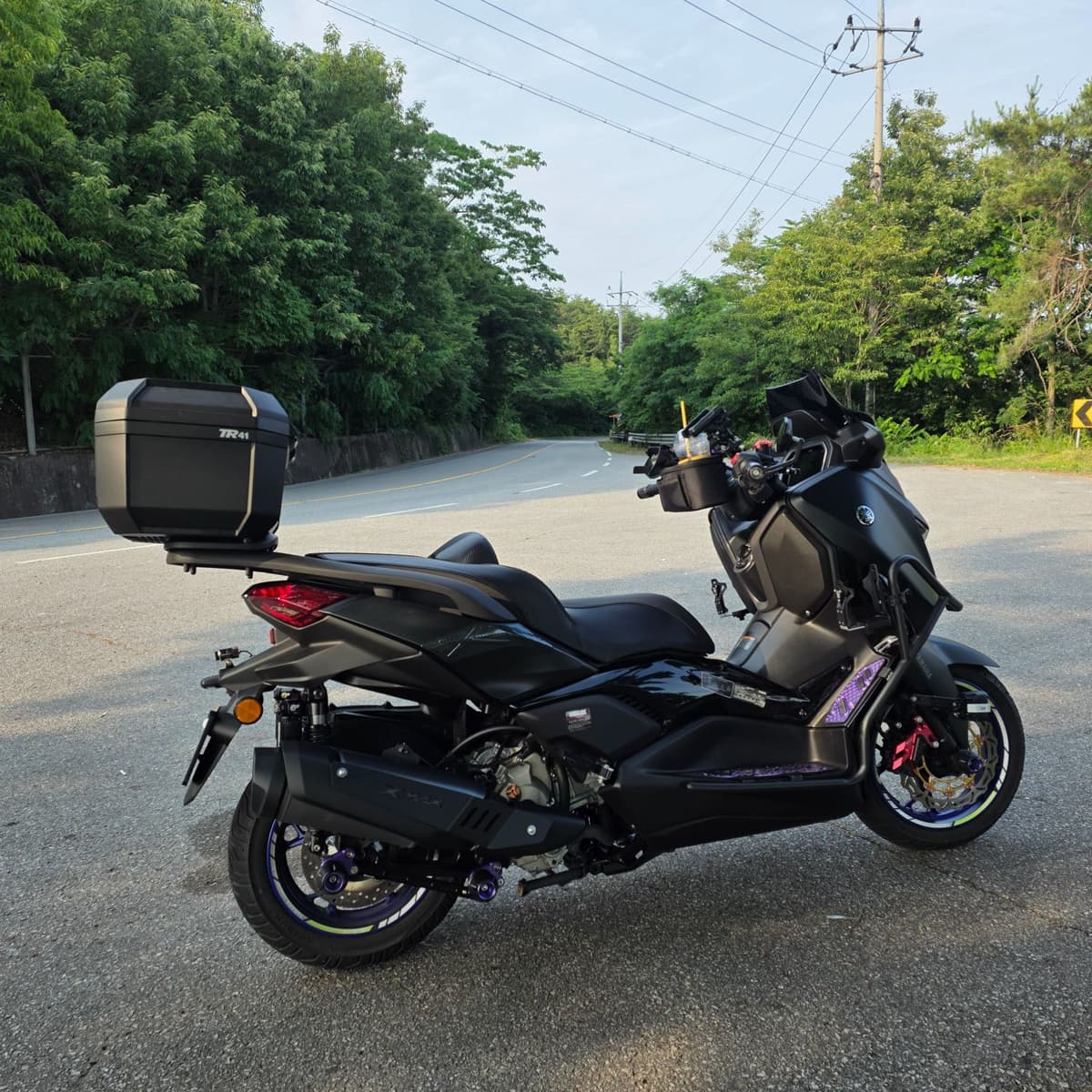 야마하 XMAX 300 ABS 2