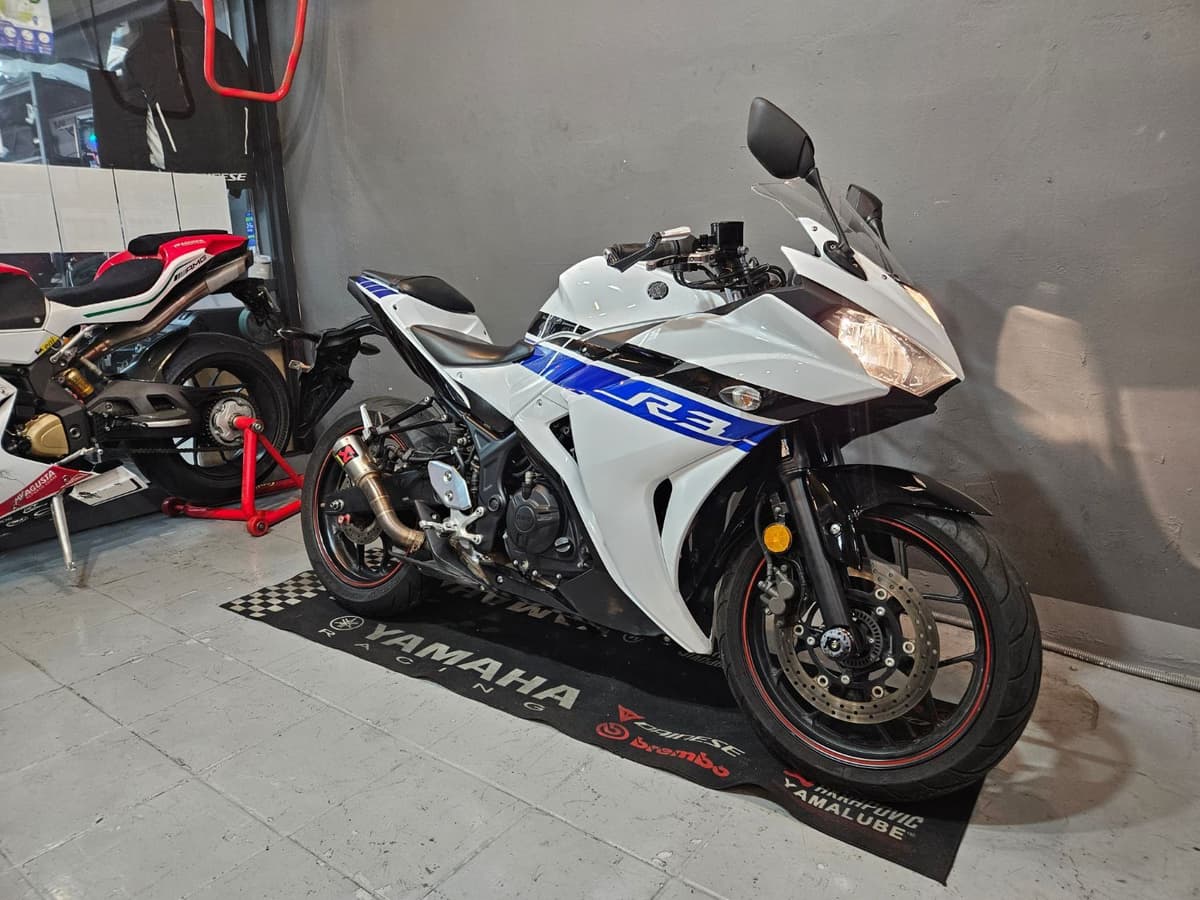 야마하 YZF R3 7