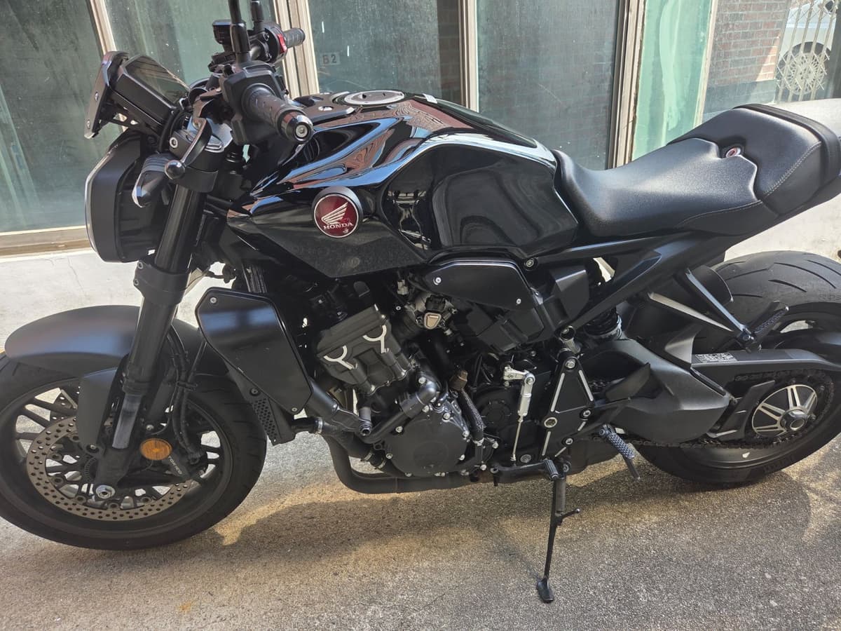 혼다 CB 1000 R 2