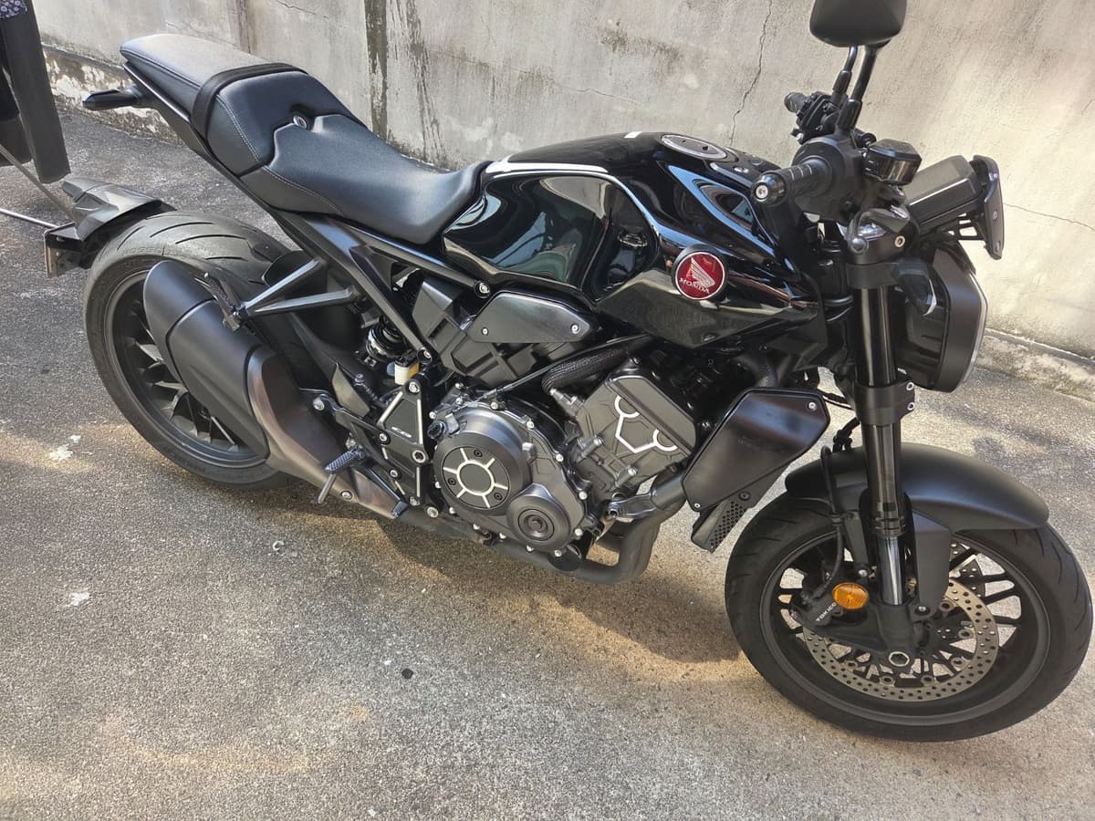 혼다 CB 1000 R 3
