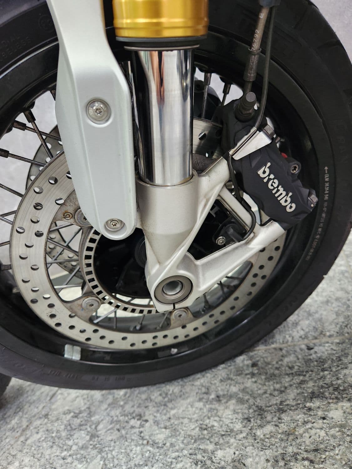 BMW R nine T 8