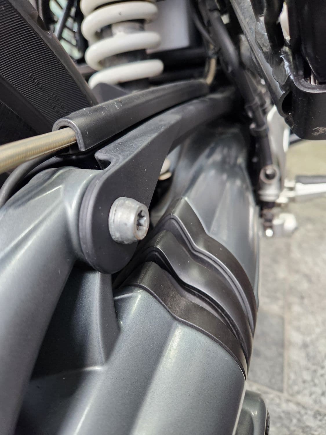 BMW R nine T 12