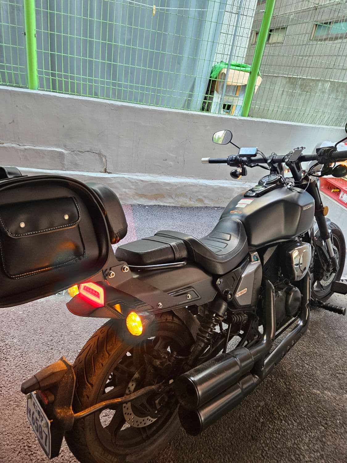 부캐너 V BOB 250 1