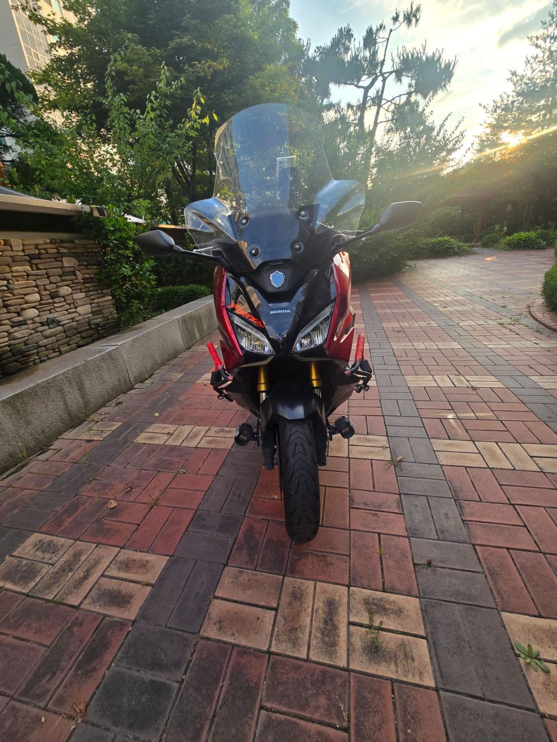혼다 포르자 750 4