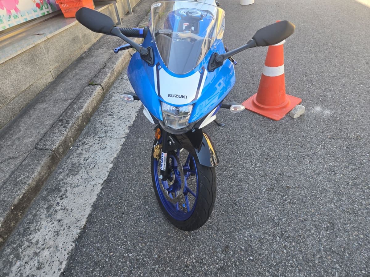 스즈키 GSX R 125 ABS 2
