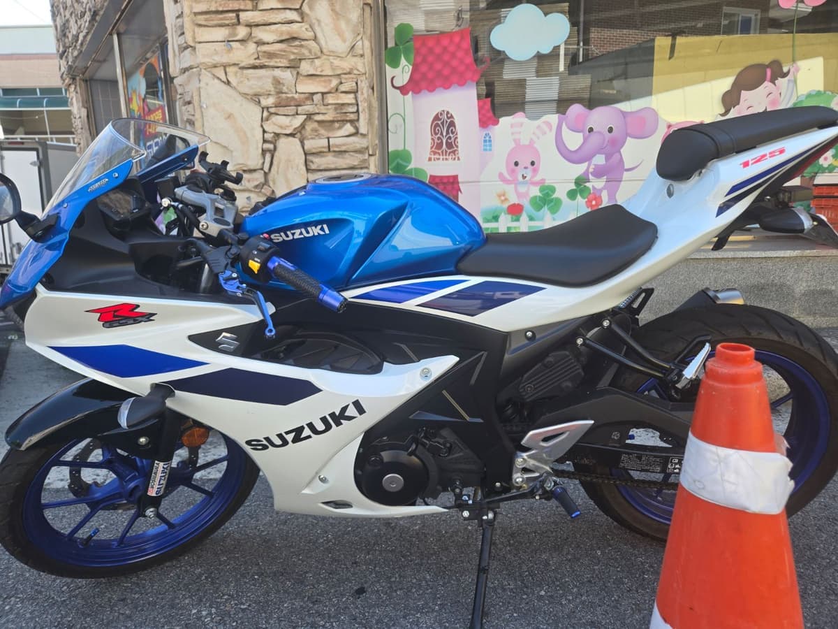 스즈키 GSX R 125 ABS 3