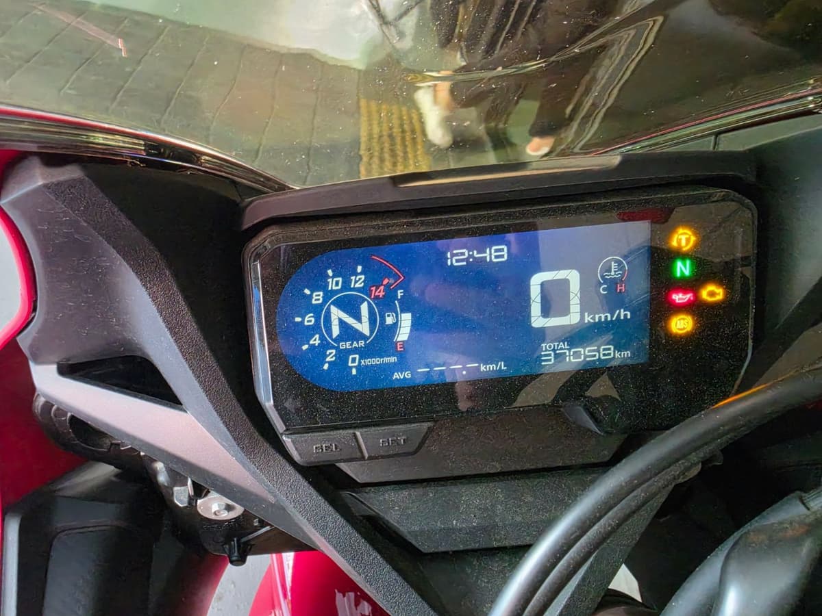 혼다 CBR 650 R MT 7