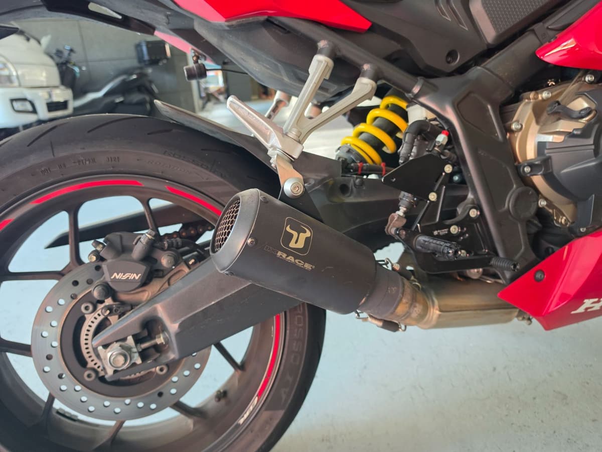혼다 CBR 650 R MT 8