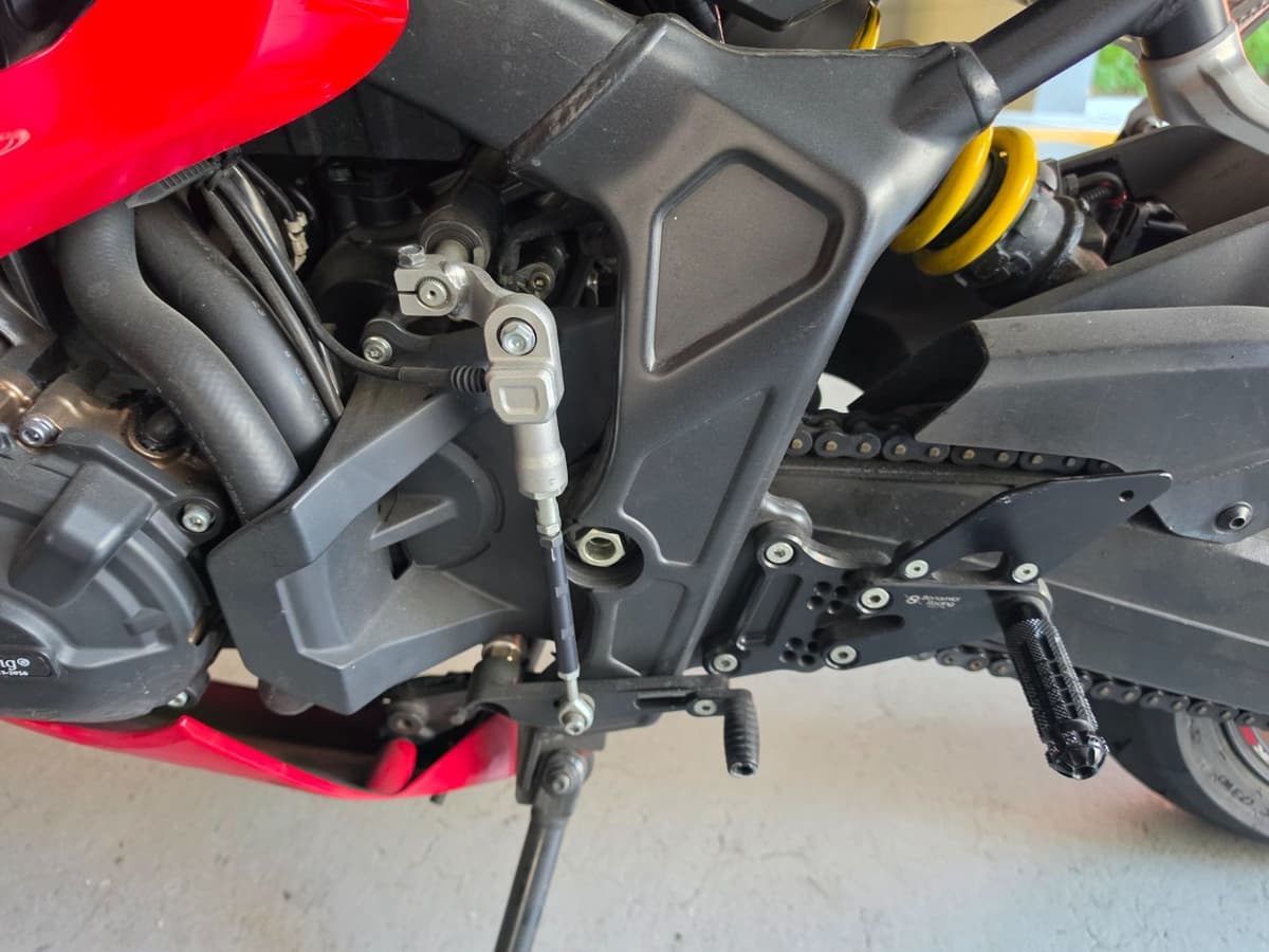 혼다 CBR 650 R MT 9