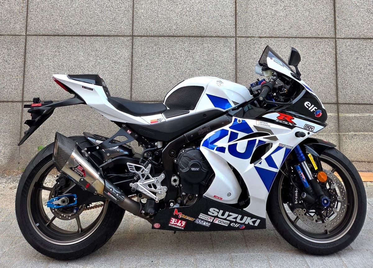 스즈키 GSX R 1000 R 4