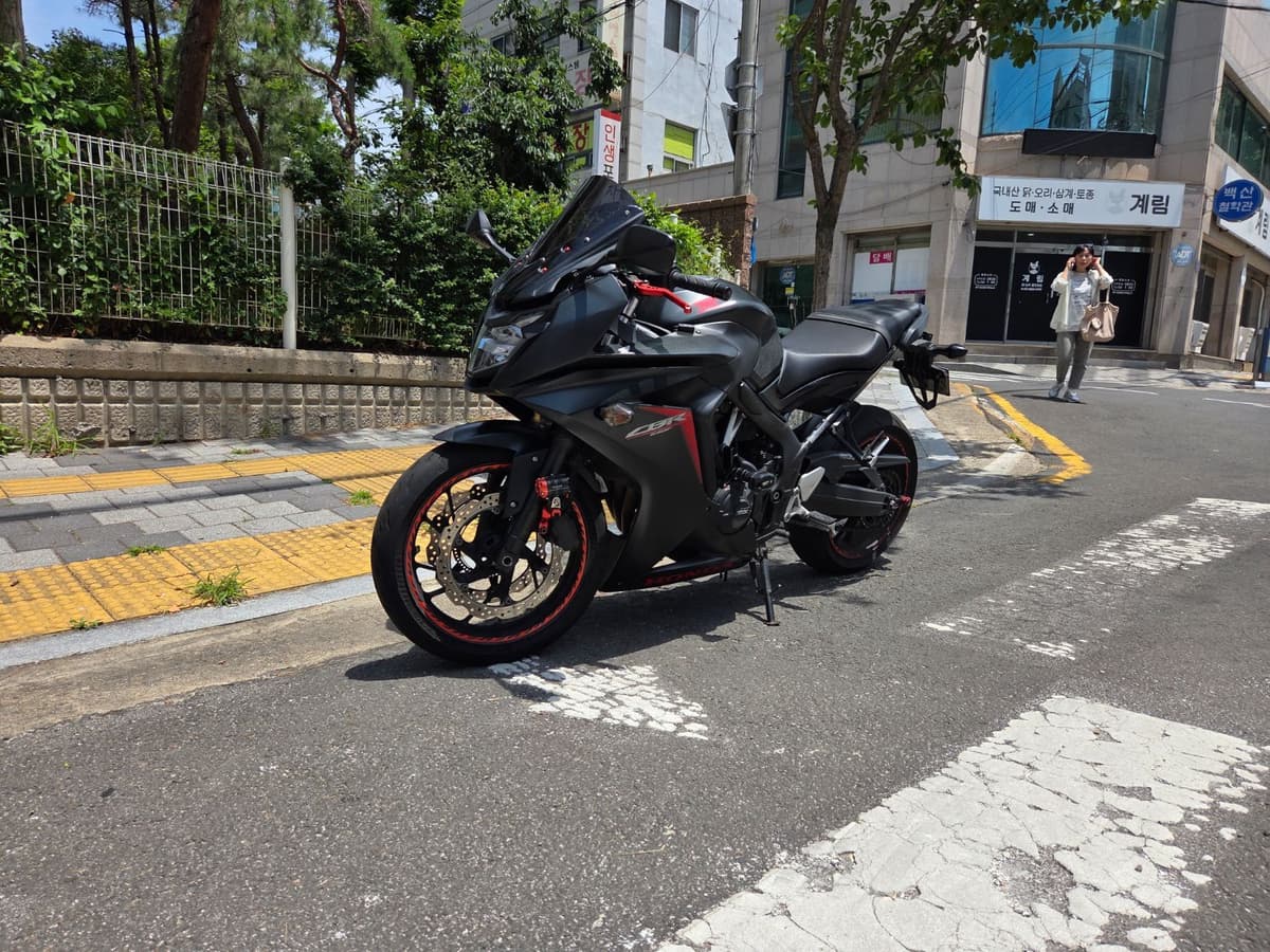 혼다 CBR 600 F 1