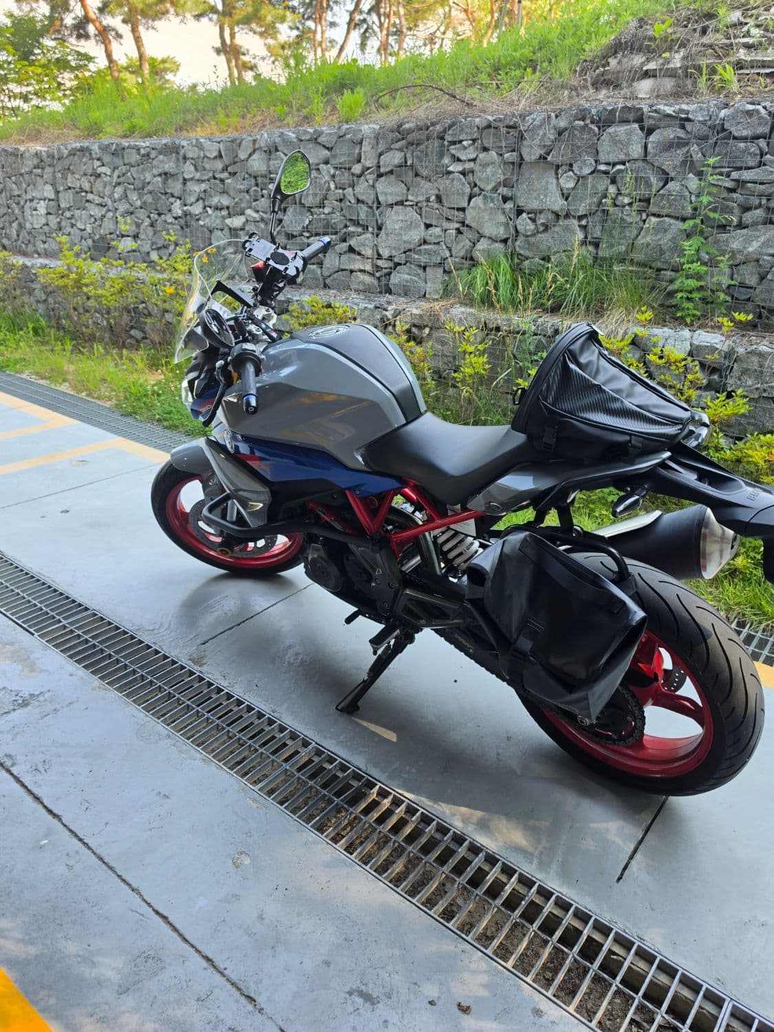 BMW G 310 R 2