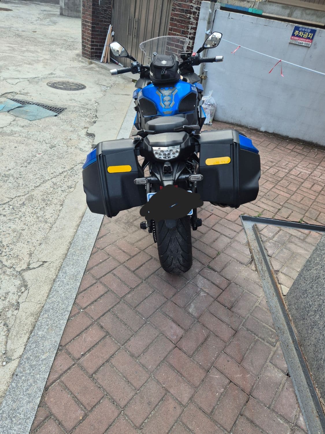 스즈키 GSX S 1000 GT 4