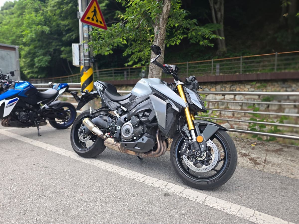 스즈키 GSX S 1000 1